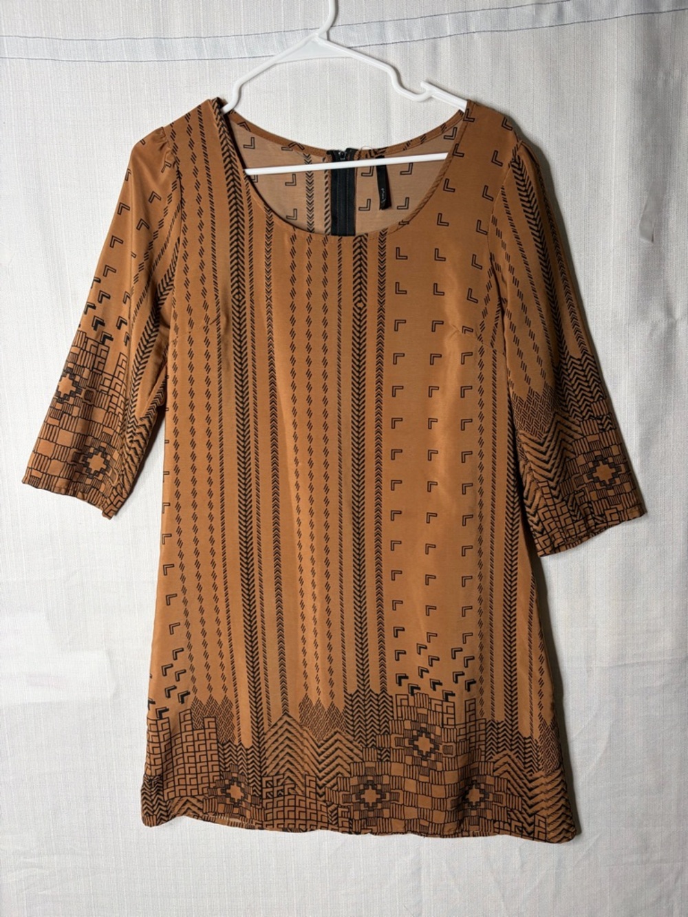 Mono B women’s size Medium Geometric Print Dress Brown 3/4 Sleeve(A517)✨